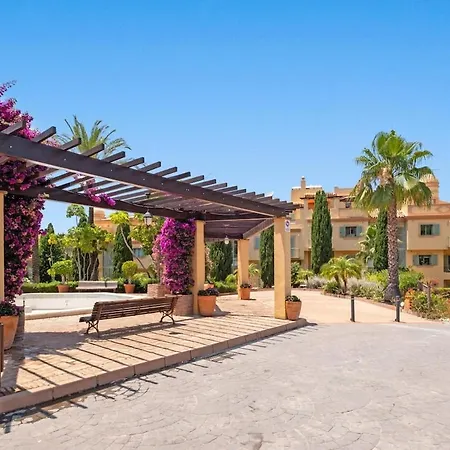 2 Bed Flamingos Lejlighed Estepona
